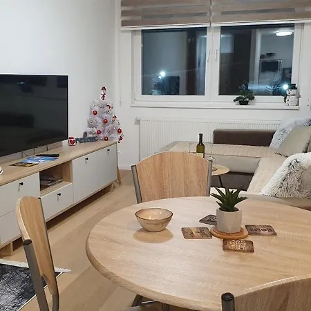 Olimpijska Kuca Lejlighed